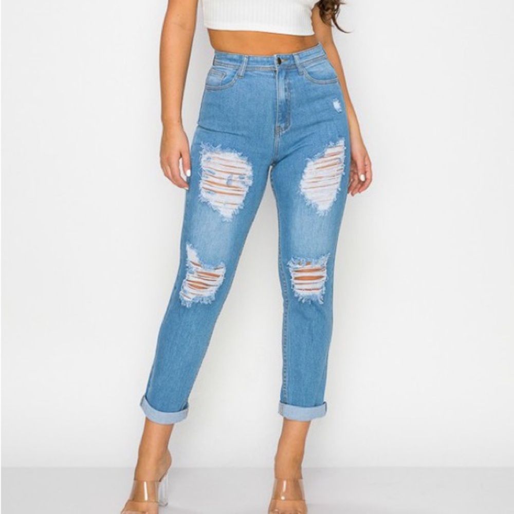 Light Wash Boyfriend Jeans